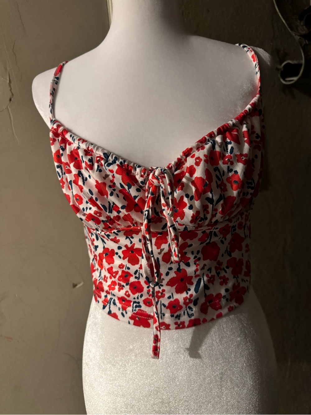 Floral Tie-Front Spaghetti Strap Crop Top - Red